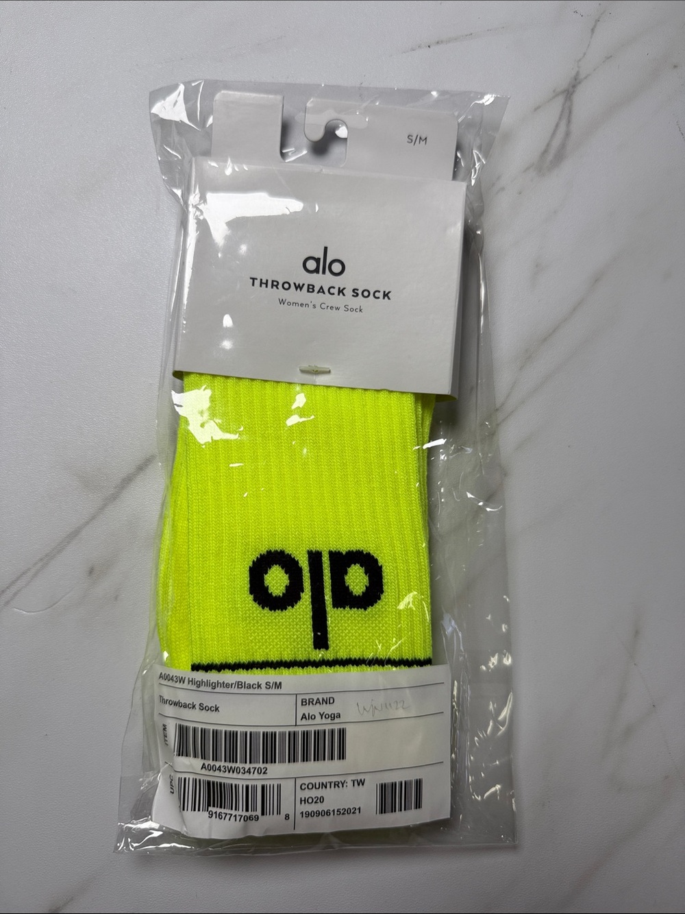 ALO Yoga Women’s Throwback Sock Highlighter Black S/M 5-7.5 NWT